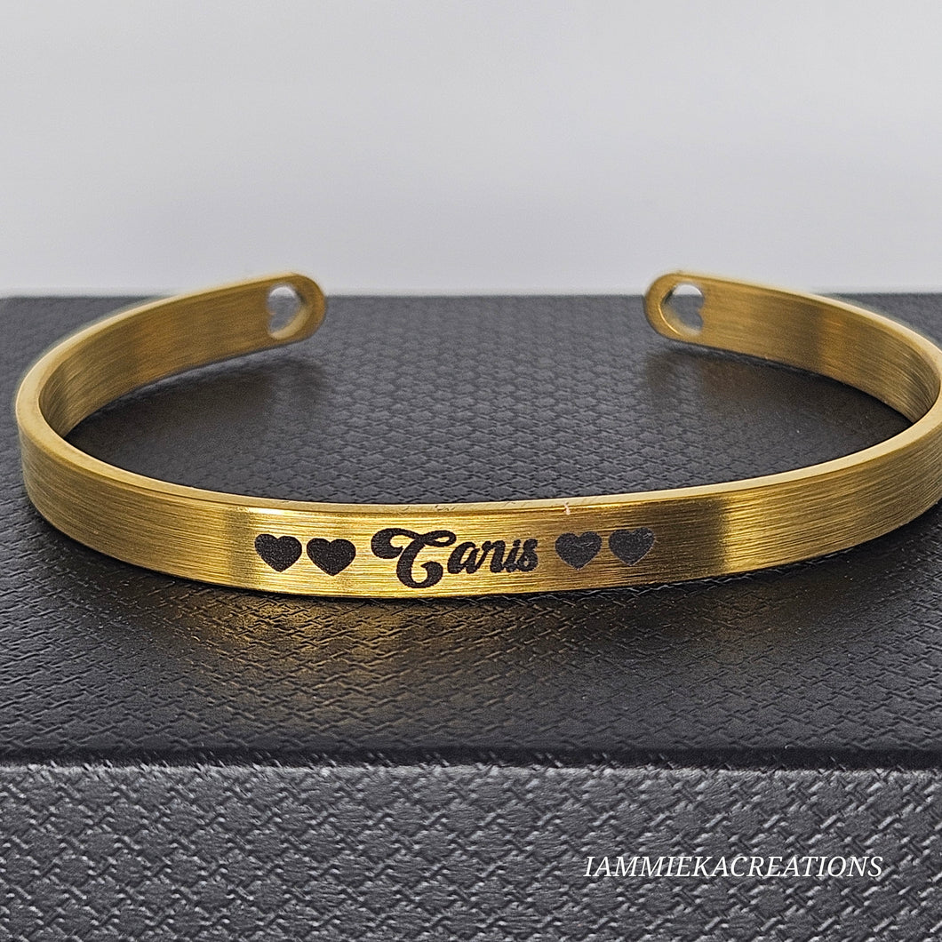 GIRLS HEARTS BANGLE BRACELET